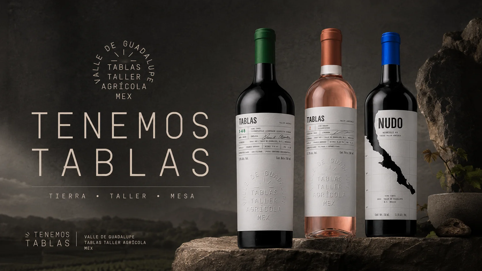 Exploración oscura — Valle de Guadalupe, pedestales y producto